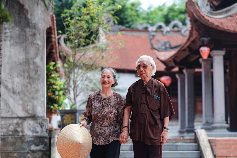 Dân làng Bắc Biên dâng hương tưởng nhớ các vị tiền nhân